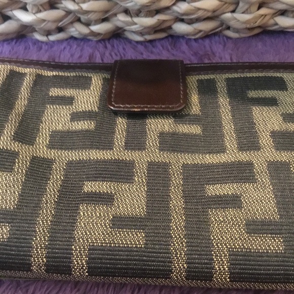 Vintage Authentic FENDI Zucca Bifold Long Wallet Brown Canvas/Leather - Picture 12 of 16